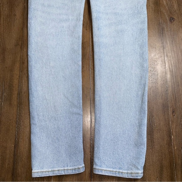 Re/Done High Rise Jeans Women’s 26 Long Light Blue Wash Slim Straight - Picture 9 of 11